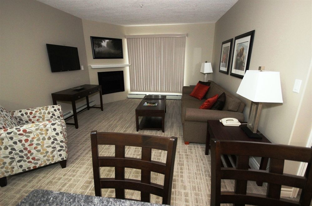 Canterra Suites Hotel Edmonton Extérieur photo