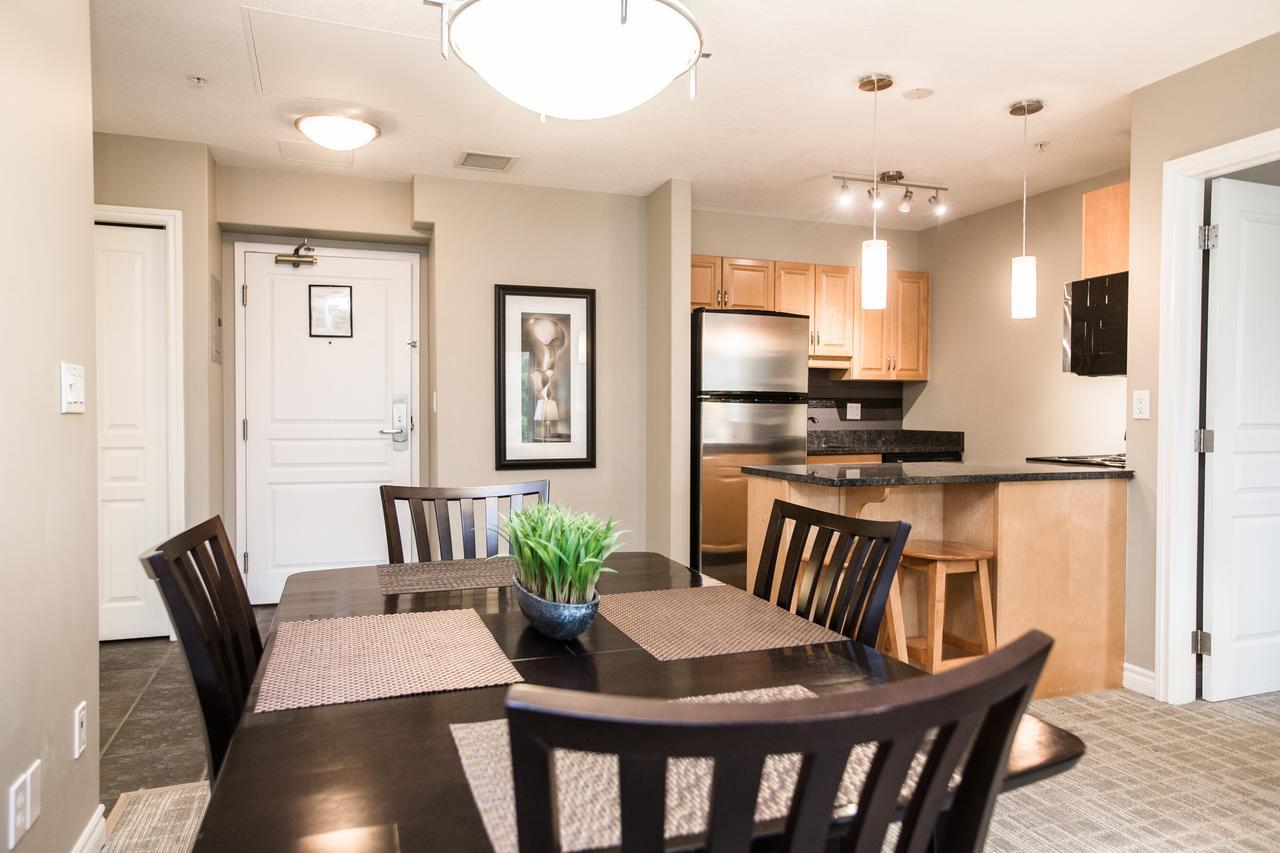 Canterra Suites Hotel Edmonton Extérieur photo