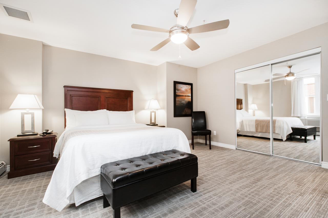 Canterra Suites Hotel Edmonton Extérieur photo