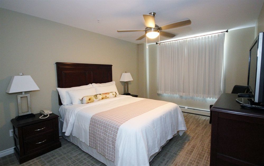 Canterra Suites Hotel Edmonton Extérieur photo